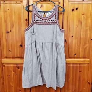 Old Navy embroidered dress XL